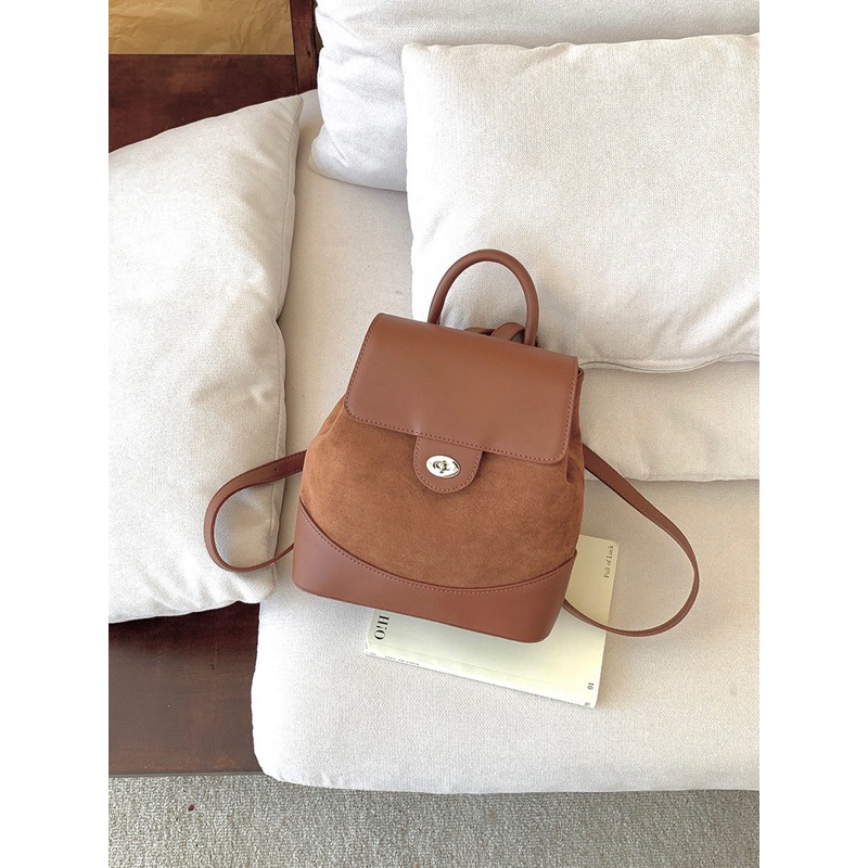 Balo da lộn nắp da