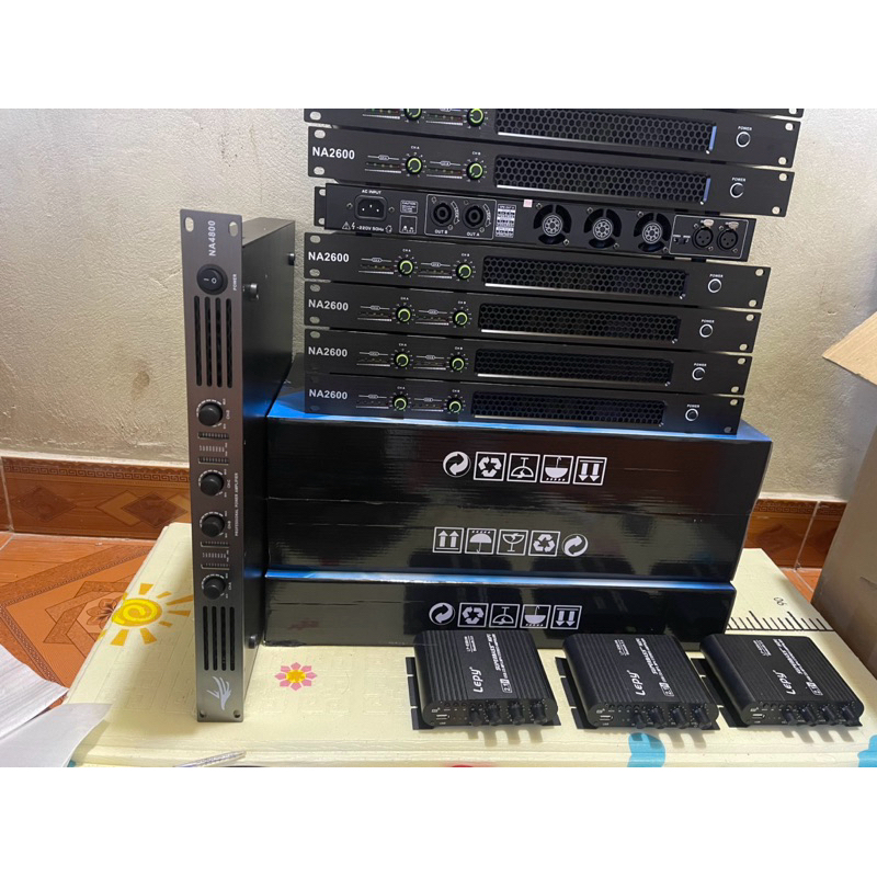 Đẩy công suất 2 kênh NA2600 1U Class D công suất 650w + 650w