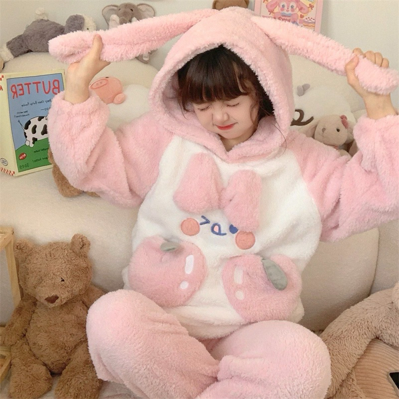 Bộ đồ ngủ lông cừu mũ tai thỏ thêu trái đào dễ thương, Sét bộ mặc nhà lông gấu đính nơ cute màu hồng ấm áp mùa đông