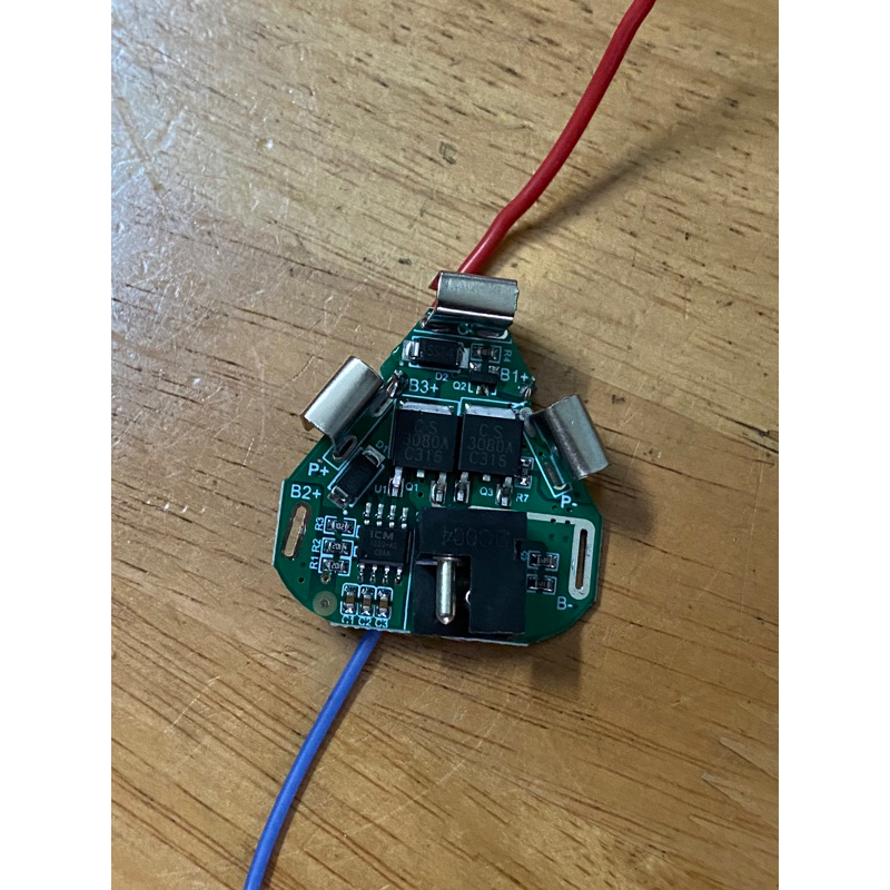 Vỏ mạch pin 10.8V tam giác 3 cell china.