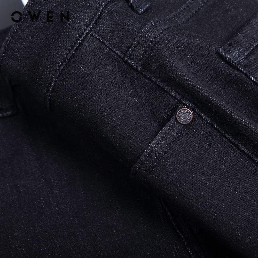 OWEN - Quần jeans Slim Fit màu Đen chất liệu CVC Spandex - QJS231880