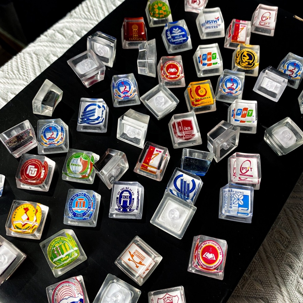 Nút Keycap ĐH Hà Nội bàn phím cơ logo trường đại học khu vực Hà Nội - Keycap lẻ