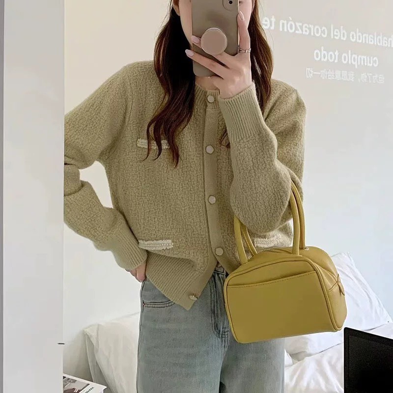 Áo khoác len cardigan phối ren đính ngọc