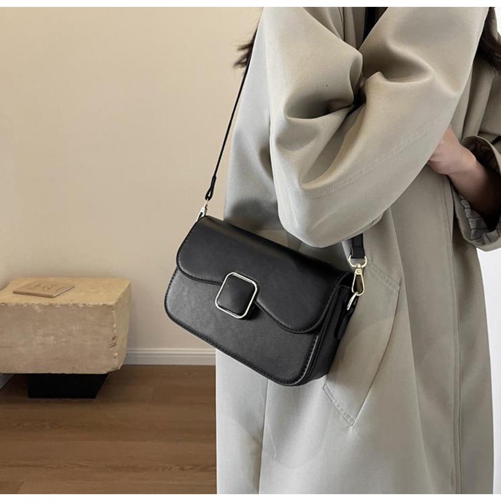 Túi nữ thời trang đeo chéo da mềm phong cách hàn Quốc khoá vá da siêu xinh Dodathat68 825