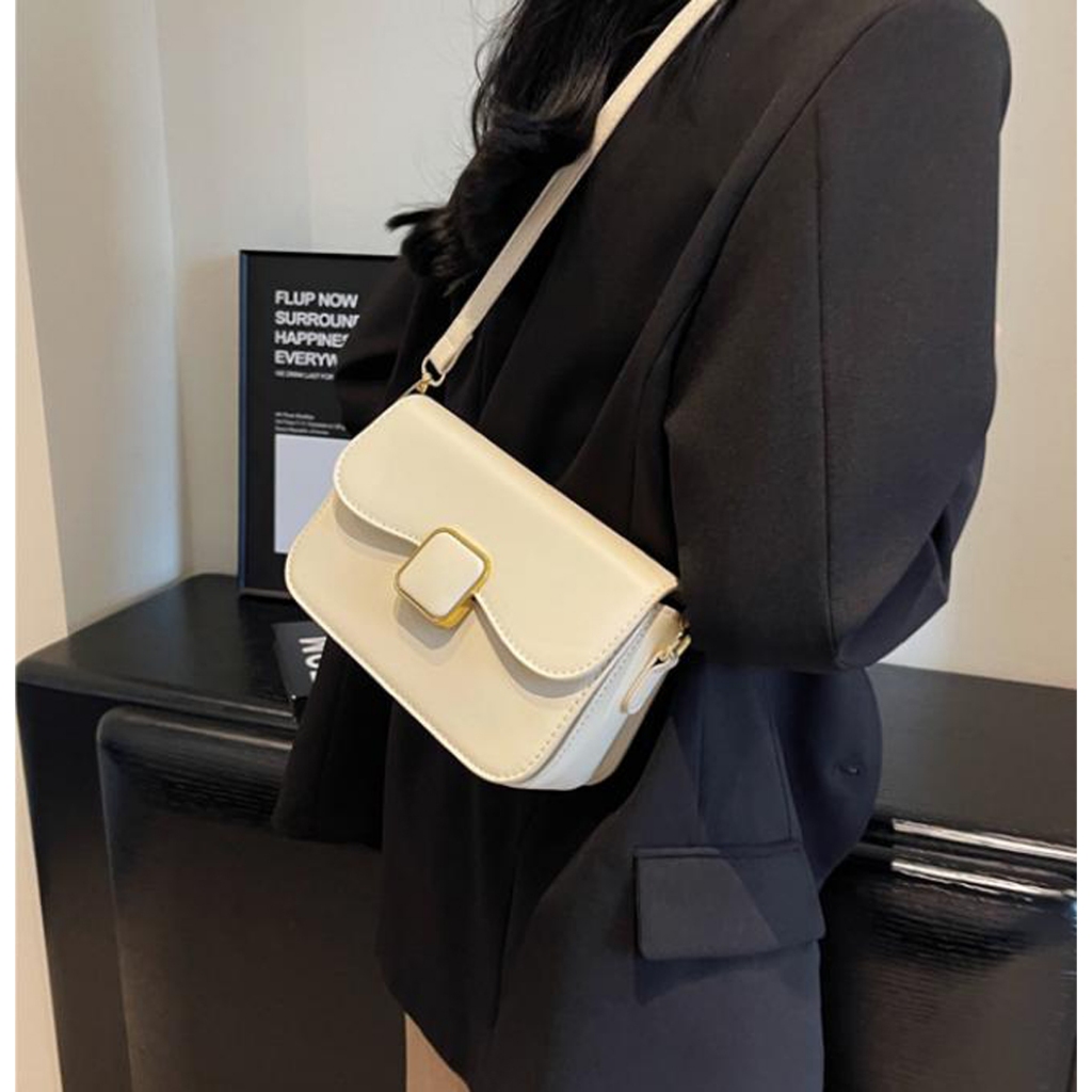 Túi nữ thời trang đeo chéo da mềm phong cách hàn Quốc khoá vá da siêu xinh Dodathat68 825