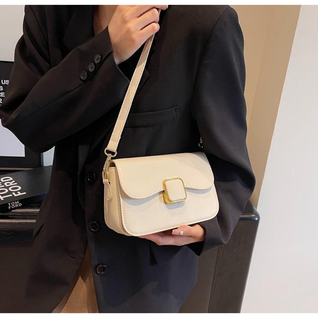 Túi nữ thời trang đeo chéo da mềm phong cách hàn Quốc khoá vá da siêu xinh Dodathat68 825