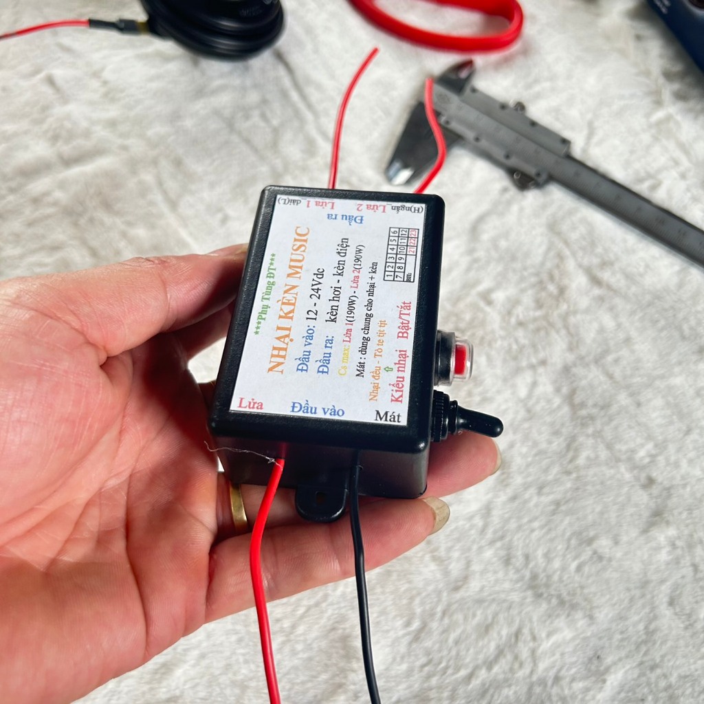 Nhại còi 3 chế độ pro music, nhại còi 3 chế độ  bảo hành 3 tháng.