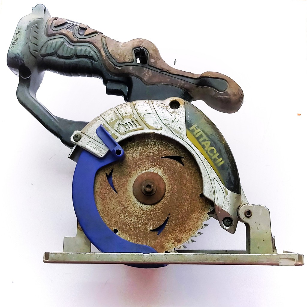 Cưa đĩa hitachi 12v