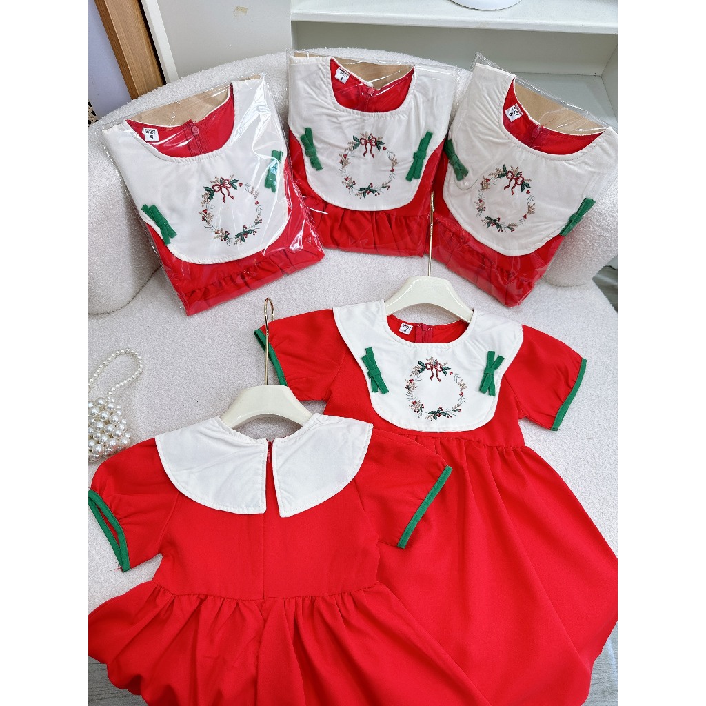 Váy babydoll đính nơ thêu họa tiết noel xinh cho bé gái