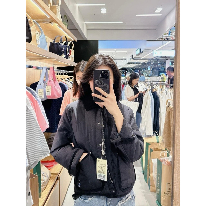 Áo khoác WHOAU chần bông authentic