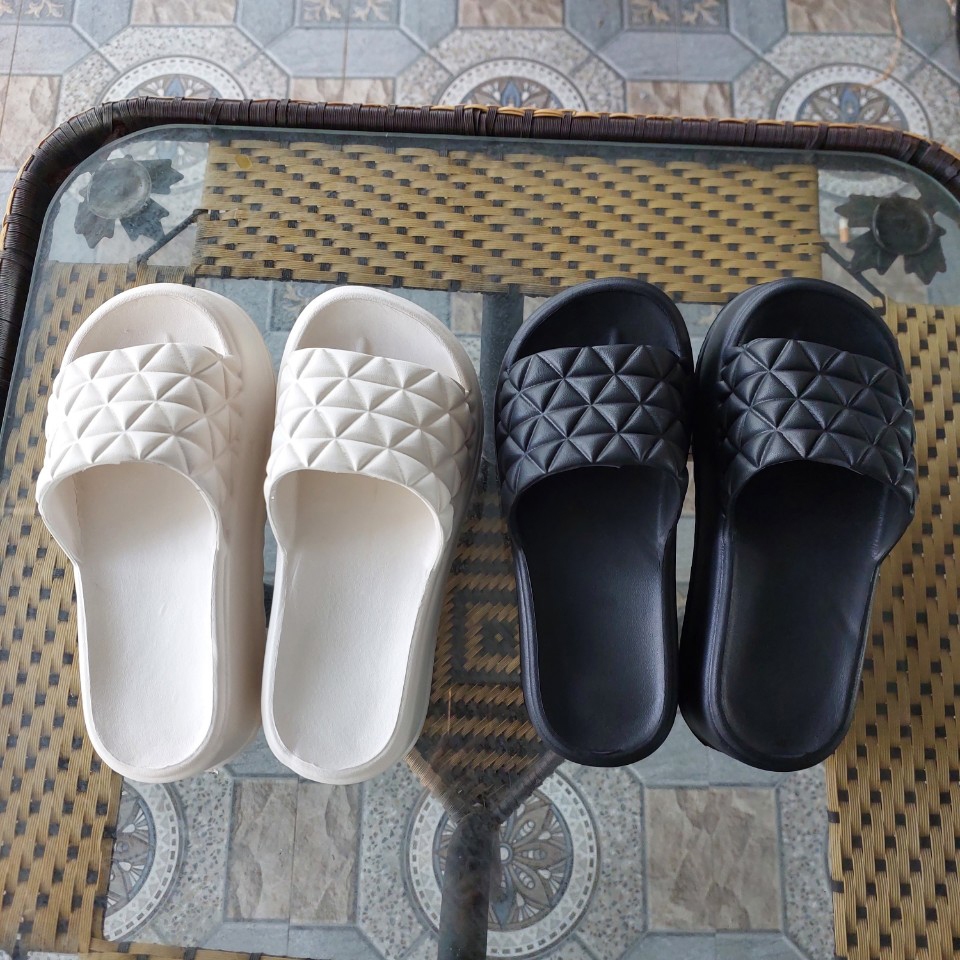 Dép bánh mì nữ Lainiki đế dày 4 cm phong cách hàn quốc Thời Trang Siêu Nhẹ 9910+1