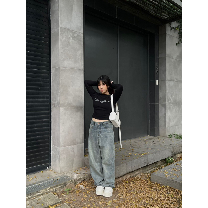 Áo tay dài in chữ OHOH