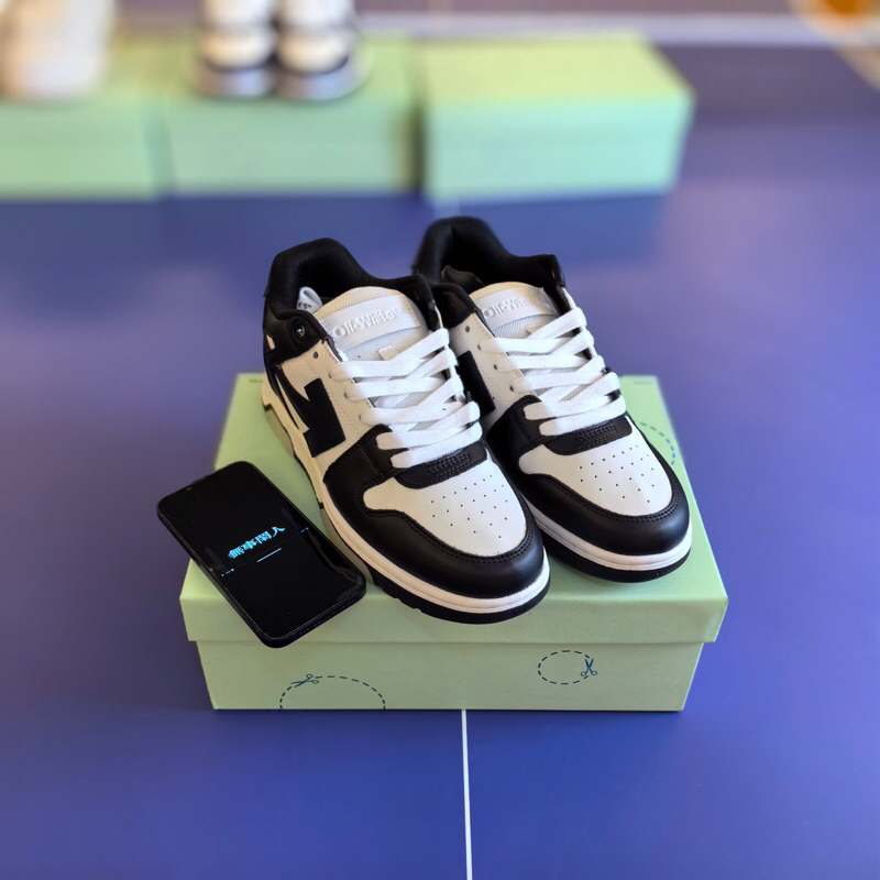 Giày sneaker out Offcie OW "black white/unc blue