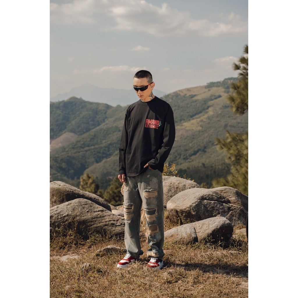 Quần Jean Amand Conqueror Distressted Jeans - QB040
