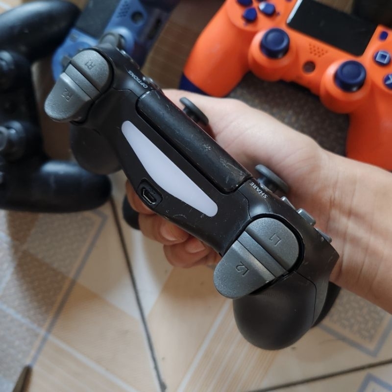Tay cầm chơi game không dây lỗi hỏng bán giá thợ
