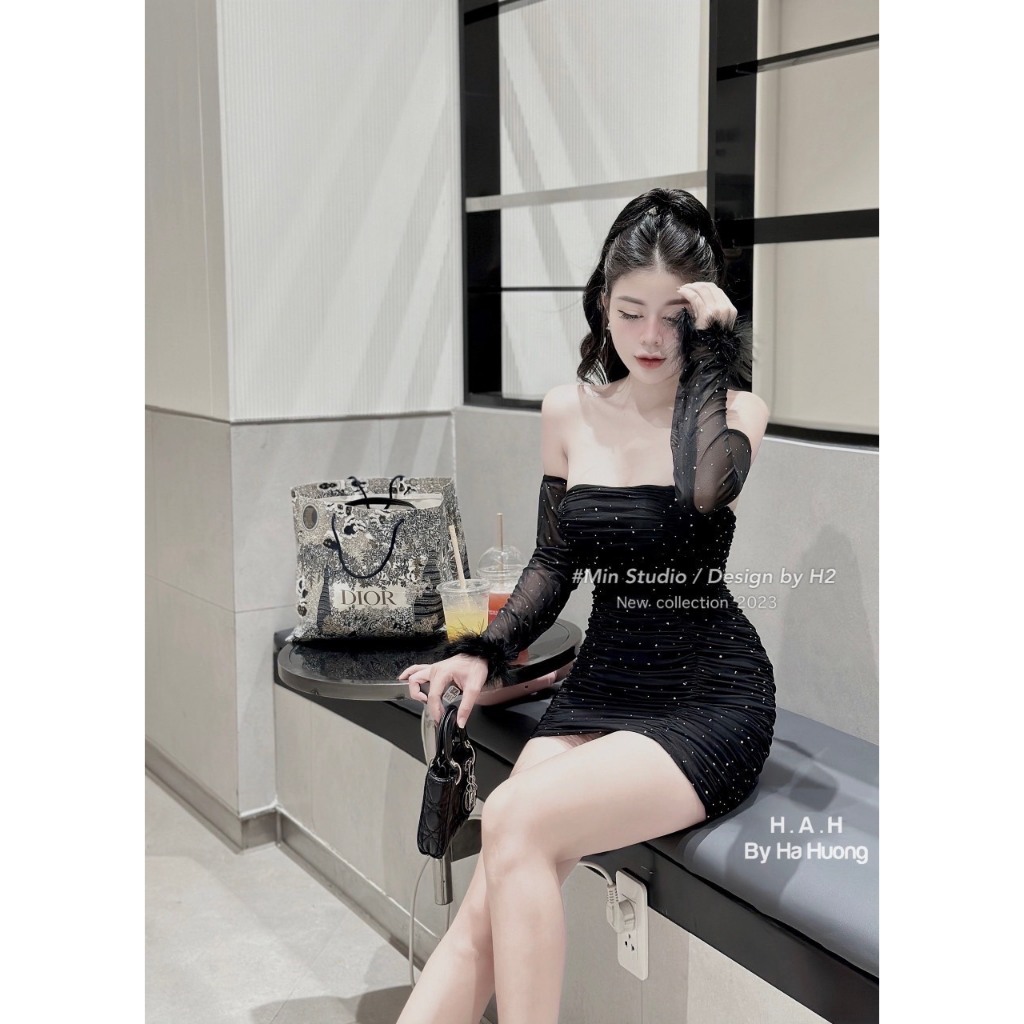 VÁY LƯỚI ĐÍNH ĐÁ TAY LÔNG- B492