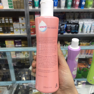 Dung Dịch Vệ Sinh Phụ Nữ Lactacyd - 250ml