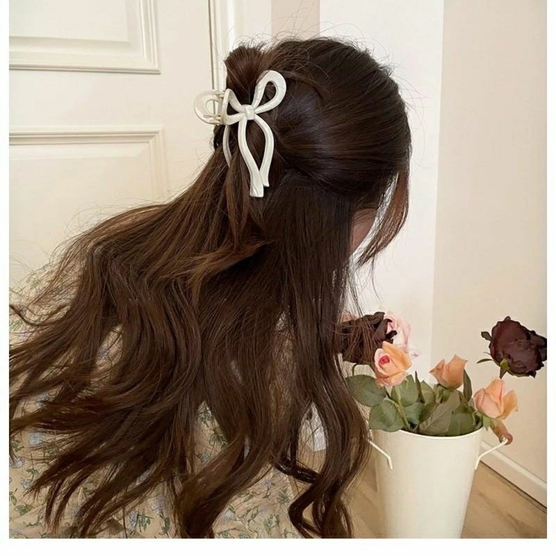 Kẹp gắp thắt nơ nhựa