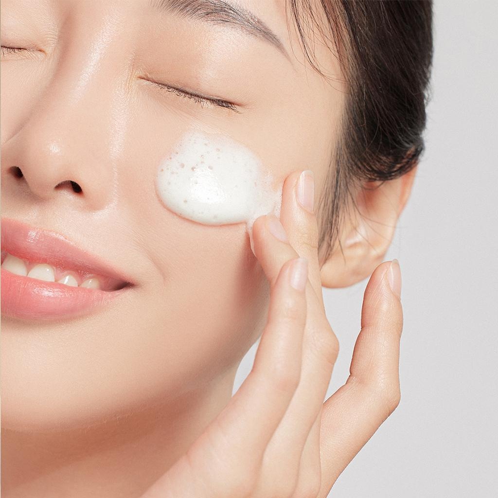 Sữa Rửa Mặt Ngải Cứu Làm Dịu Da I’m From Mugwort Gel Cleanser