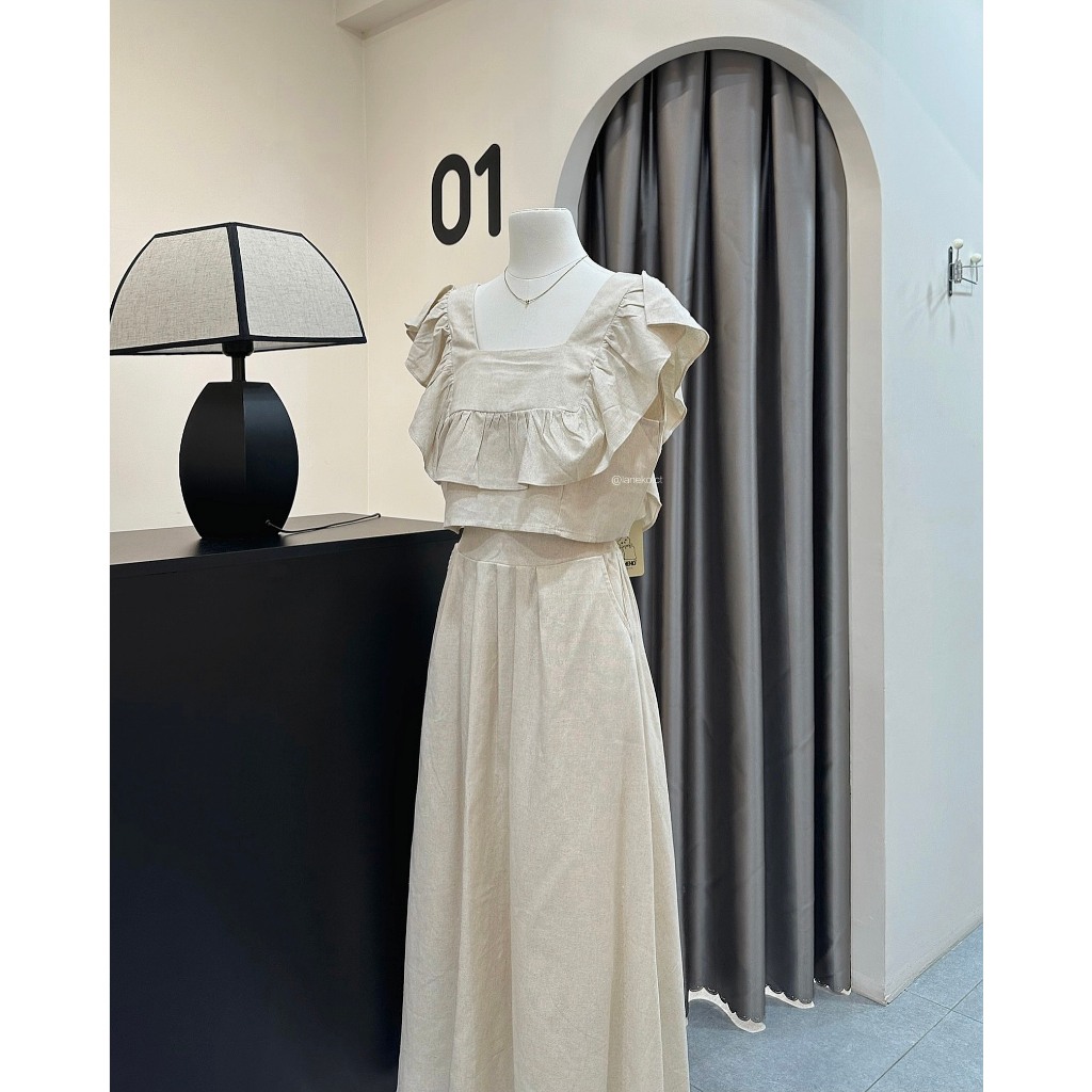 Set linen nude áo bèo vuông + chân váy dài Laneko