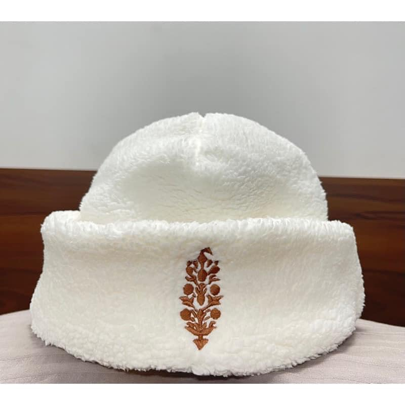 Nón lông c.ừu cực ấm và nhẹ