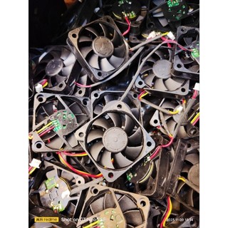Quạt tản nhiệt 4×4×1 12v 0.1a hàng mới bóc tem