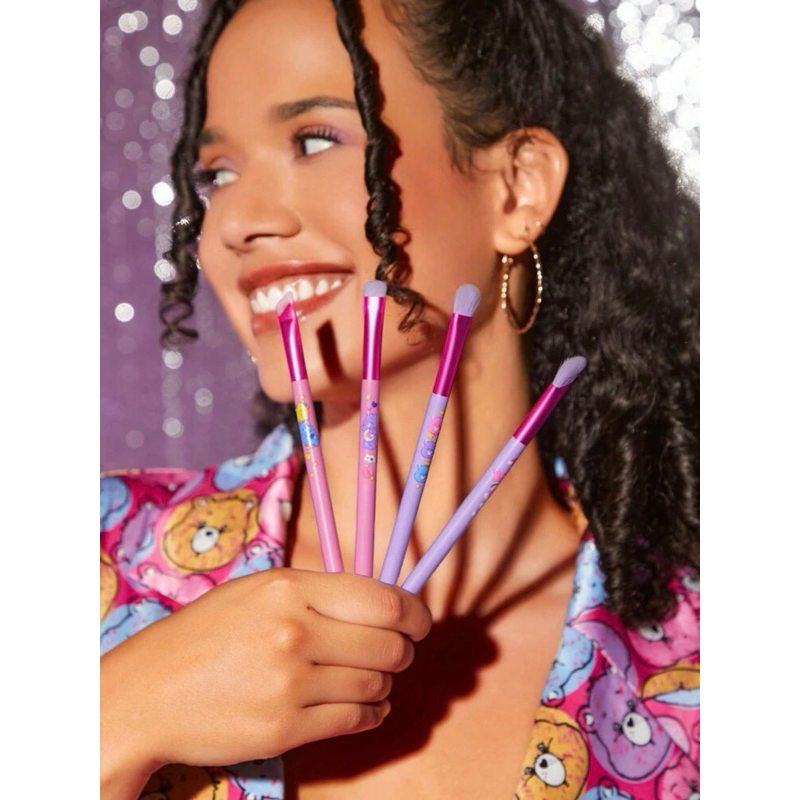 Cọ đánh mắt Care Bears