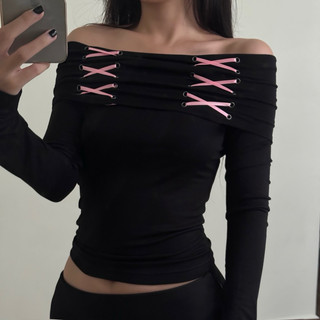 Áo thun tay dài trễ vai hoạ tiết nơ bow tie top - thestan