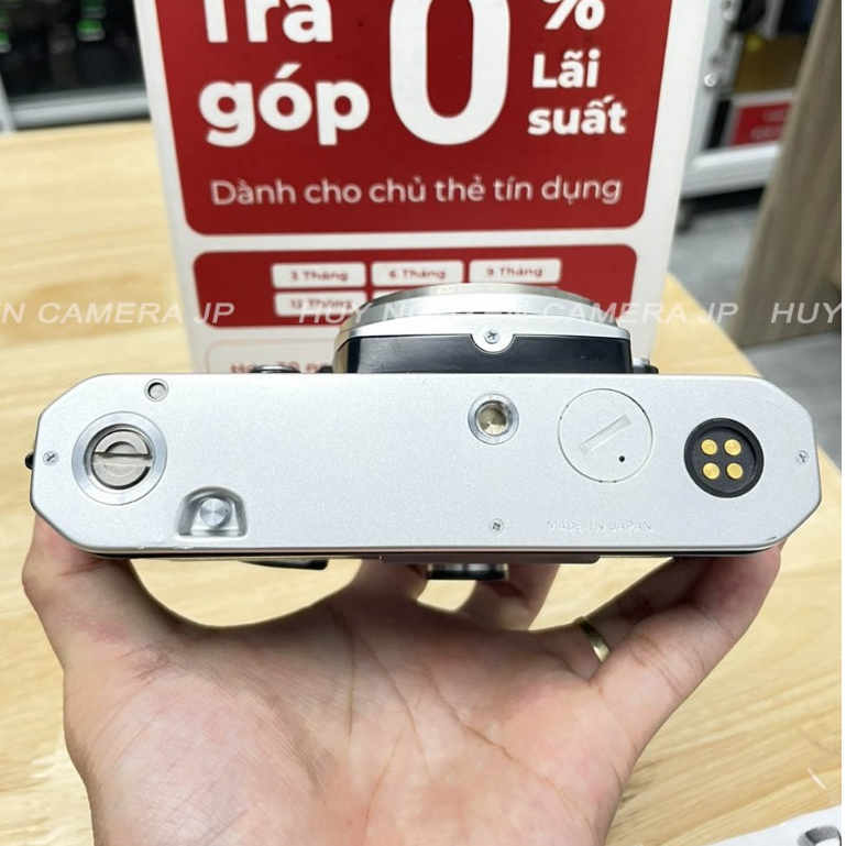 MÁY ẢNH Nikon FM CHỤP Film ,CHỈ THÂN MÁY. HOẠT ĐỘNG TỐT.