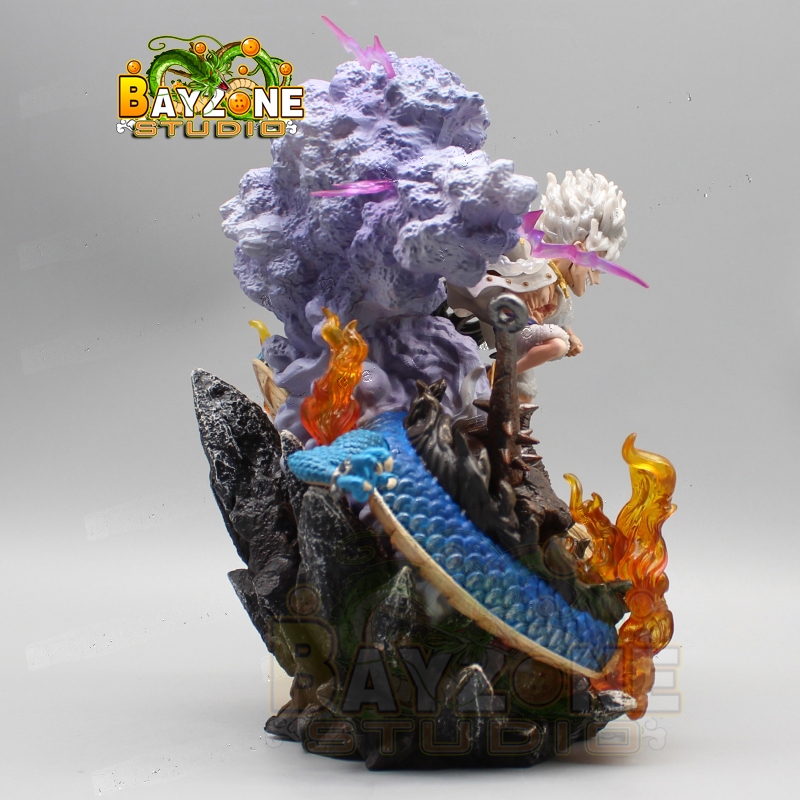 Mô hình Luffy gear 5 vs Kaido Rồng lộn cực chất