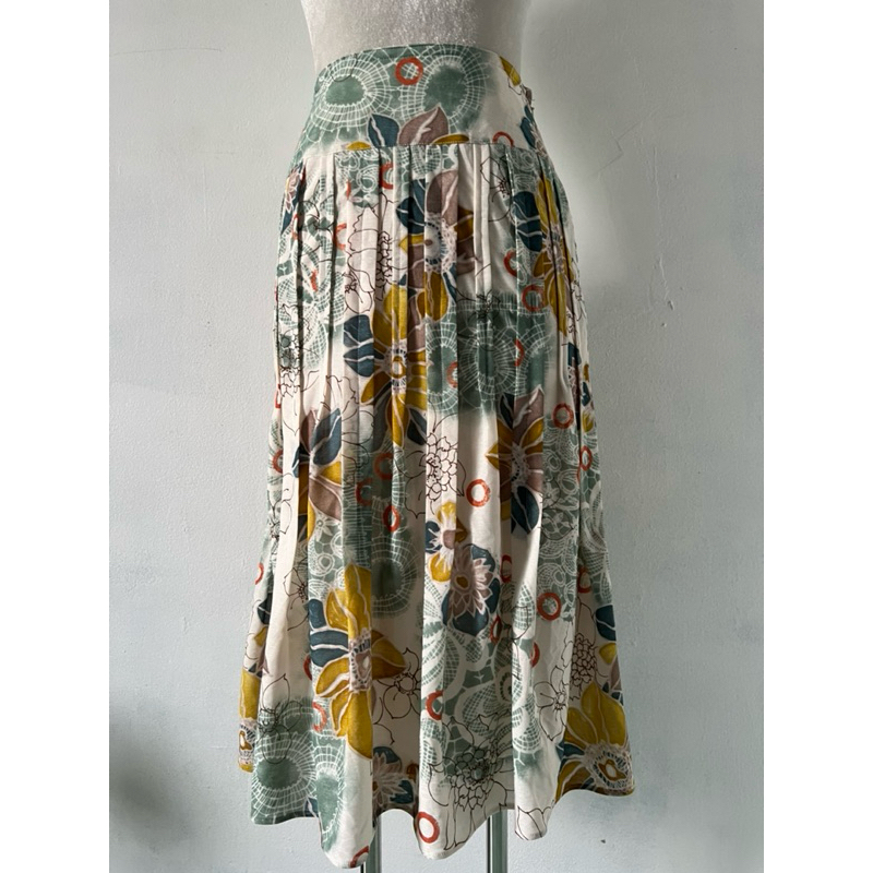 H2421 chân váy Nhật