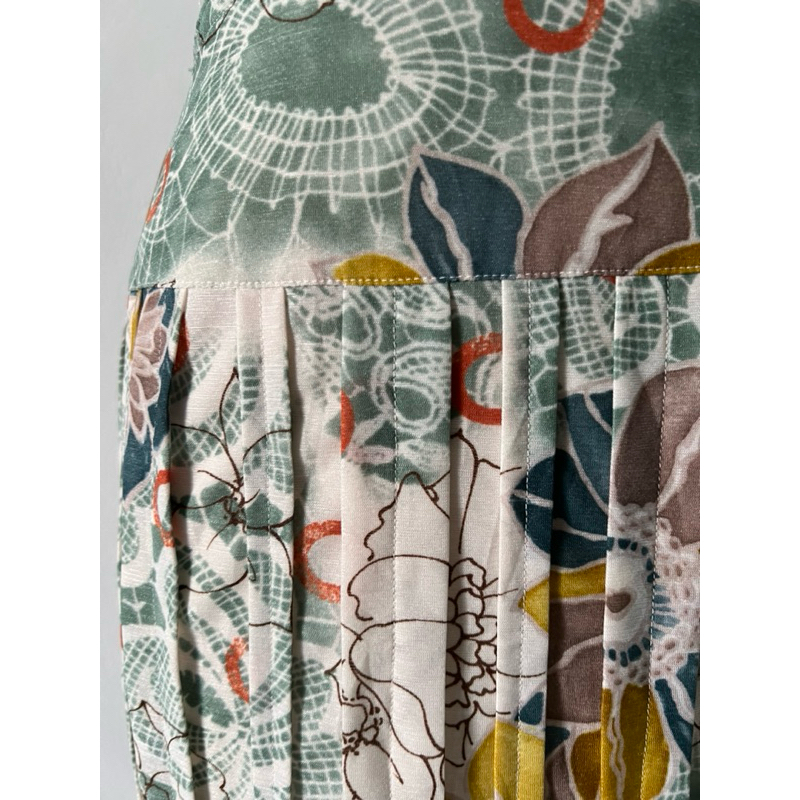 H2421 chân váy Nhật