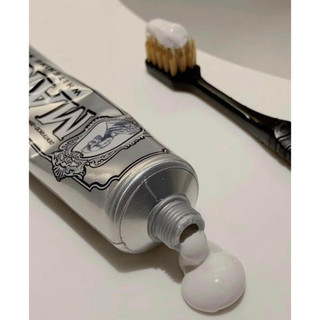 Kem đánh răng Marvis Whitening Mint 85g