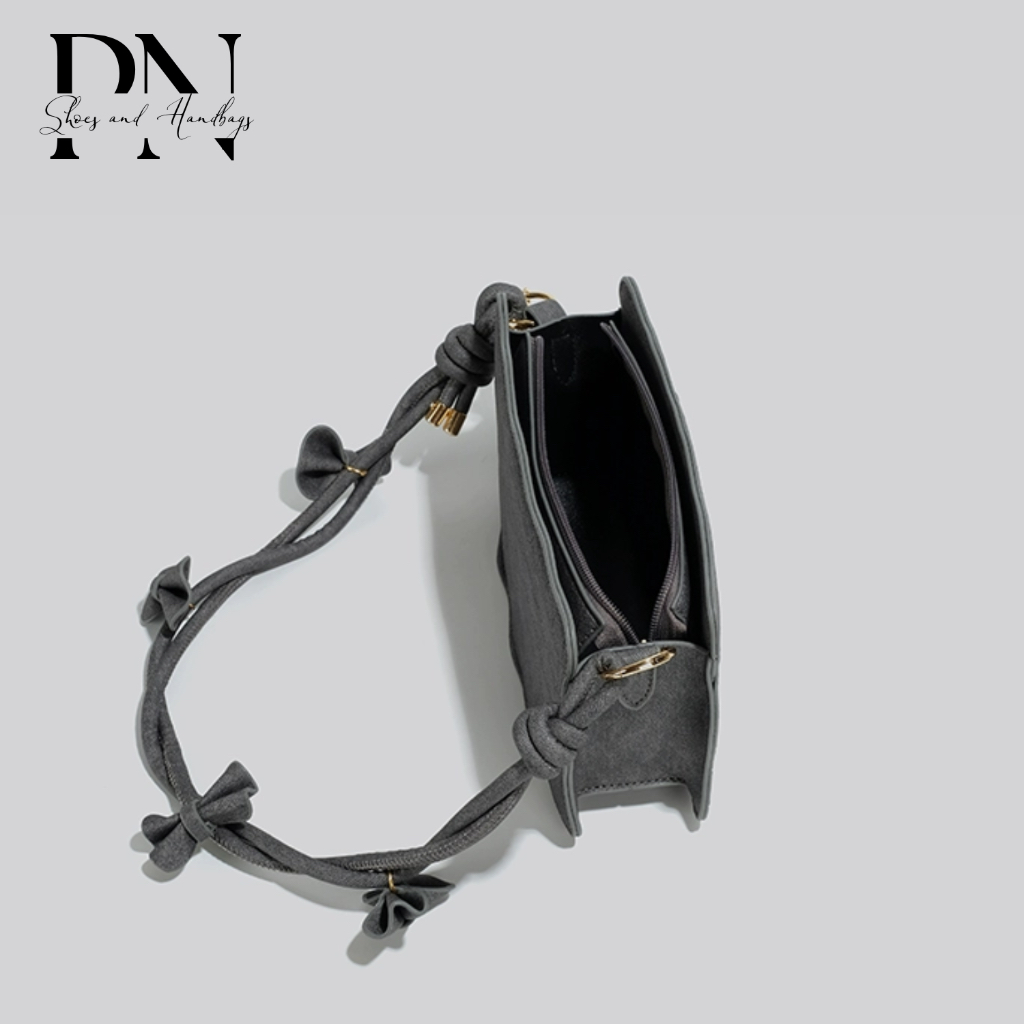 Túi xách nữ Túi đeo vai Thiết kế mới Da lộn trơn Khóa kéo Quai da phối nơ Nữ tính