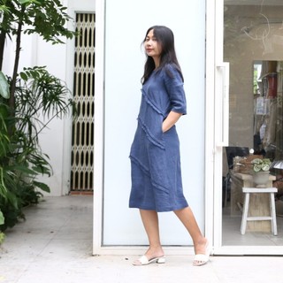 Đầm dài ôm eo phối tua rua thân trước linen tưng premium - ANAM