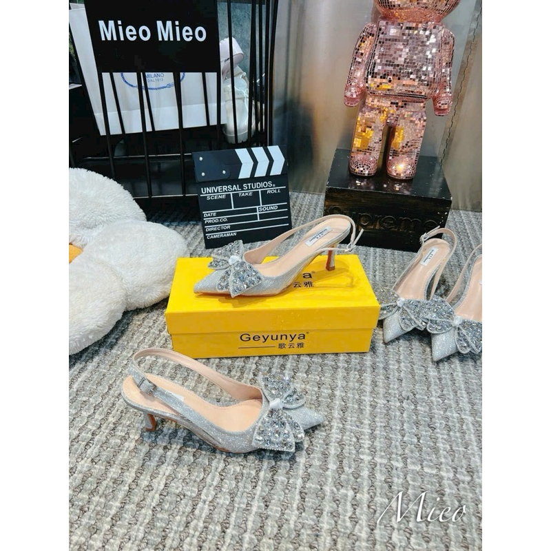 Giày cao gót nơ đá mũi nhọn cao 7 phân siêu sang chảnh