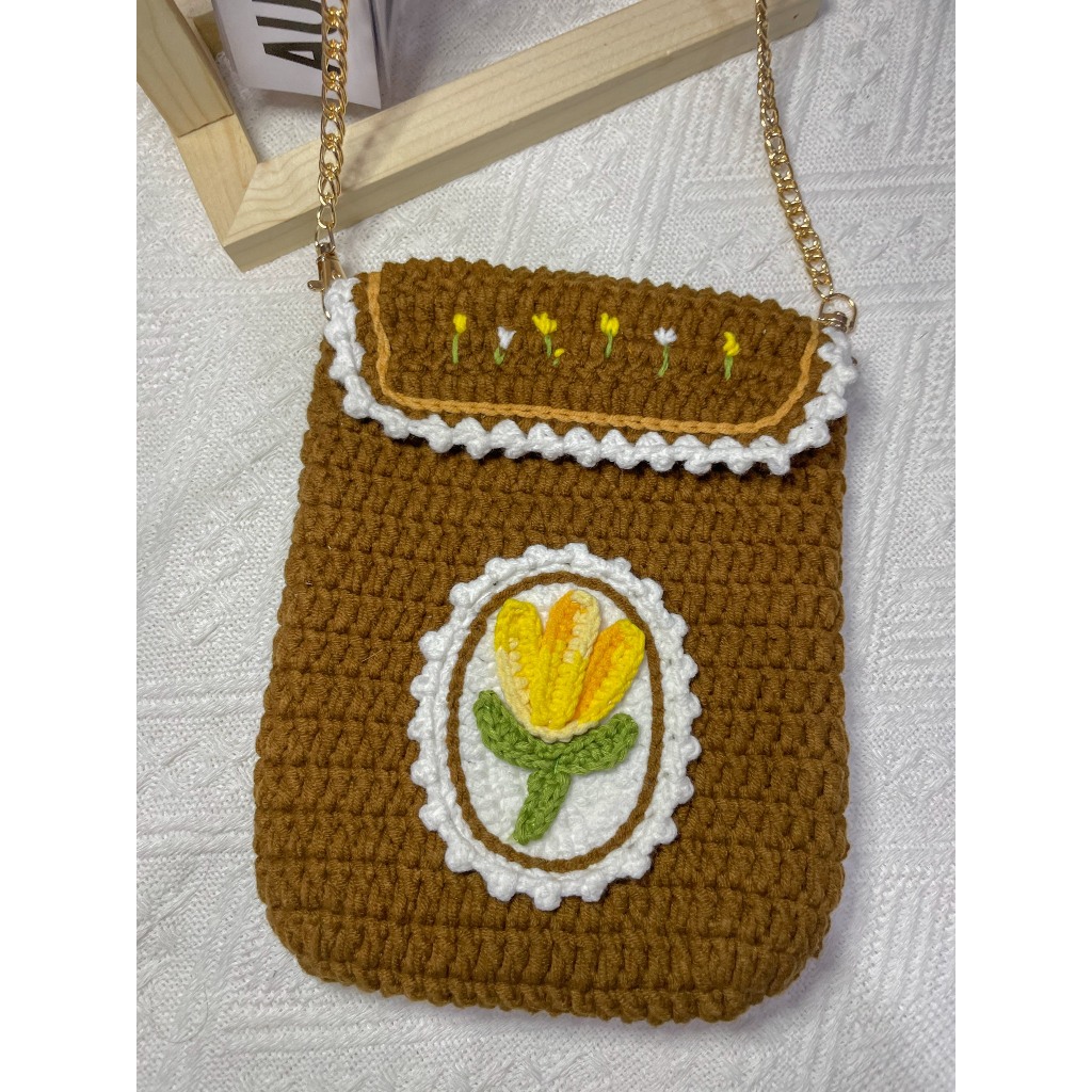 Túi len handmade đựng điện thoại phong cách vintage