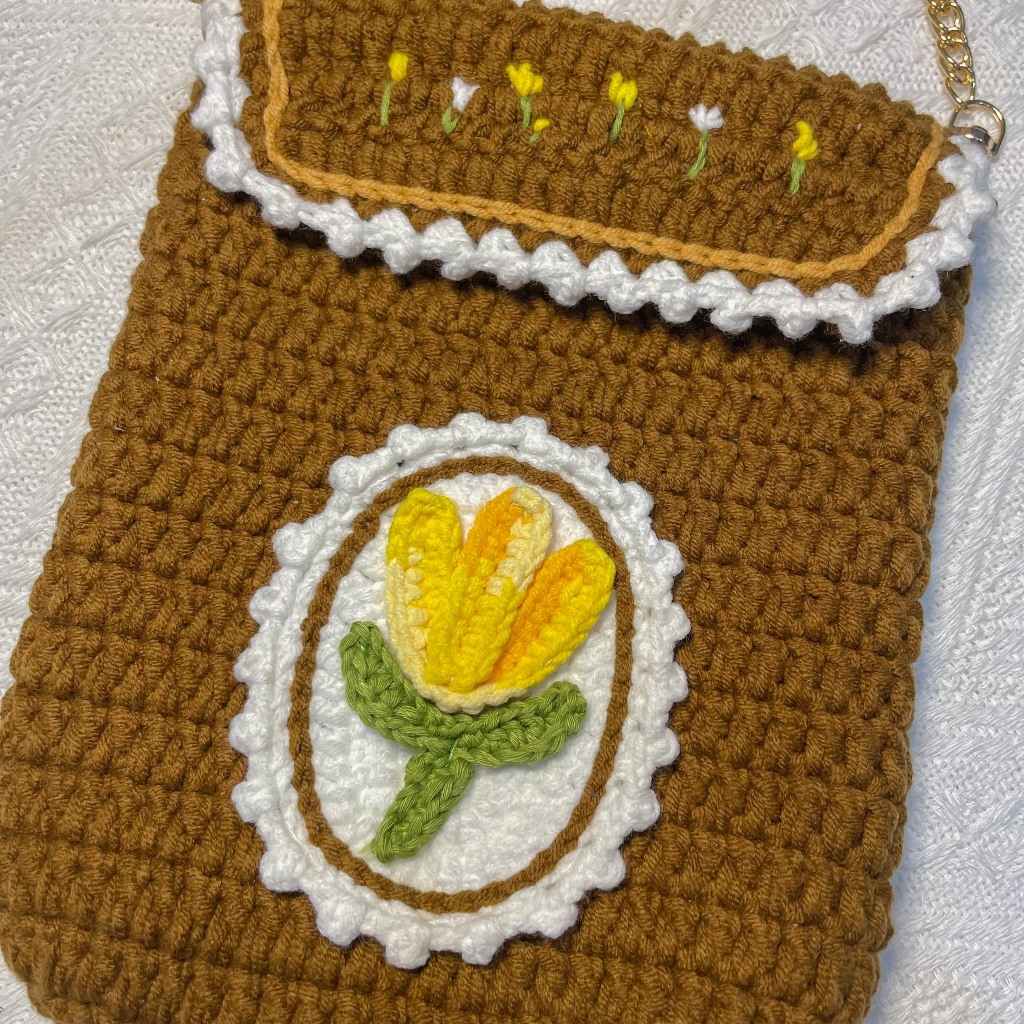 Túi len handmade đựng điện thoại phong cách vintage