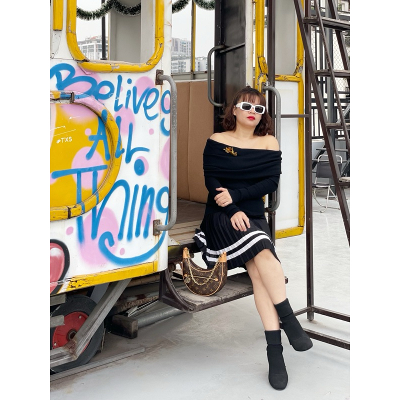 Chân váy size 34 H&M, cam kết 100% chính hãng,like 99%