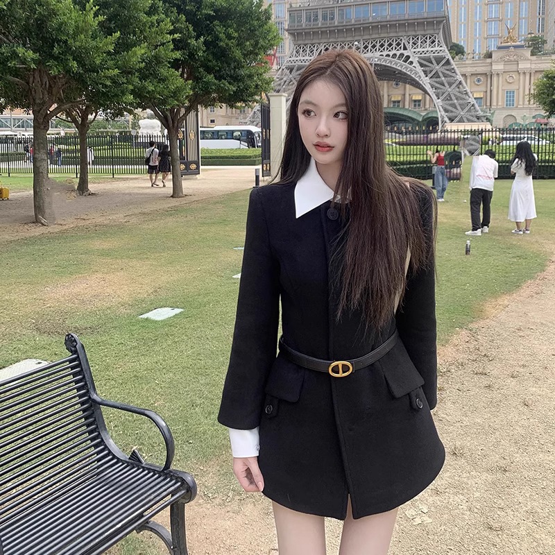 Áo Dạ Dáng Vest Phối Cổ Sơ Mi Trắng Thanh Lịch Dáng Ngắn Trẻ Trung Hack Dáng Hoài Anh Bùi Store