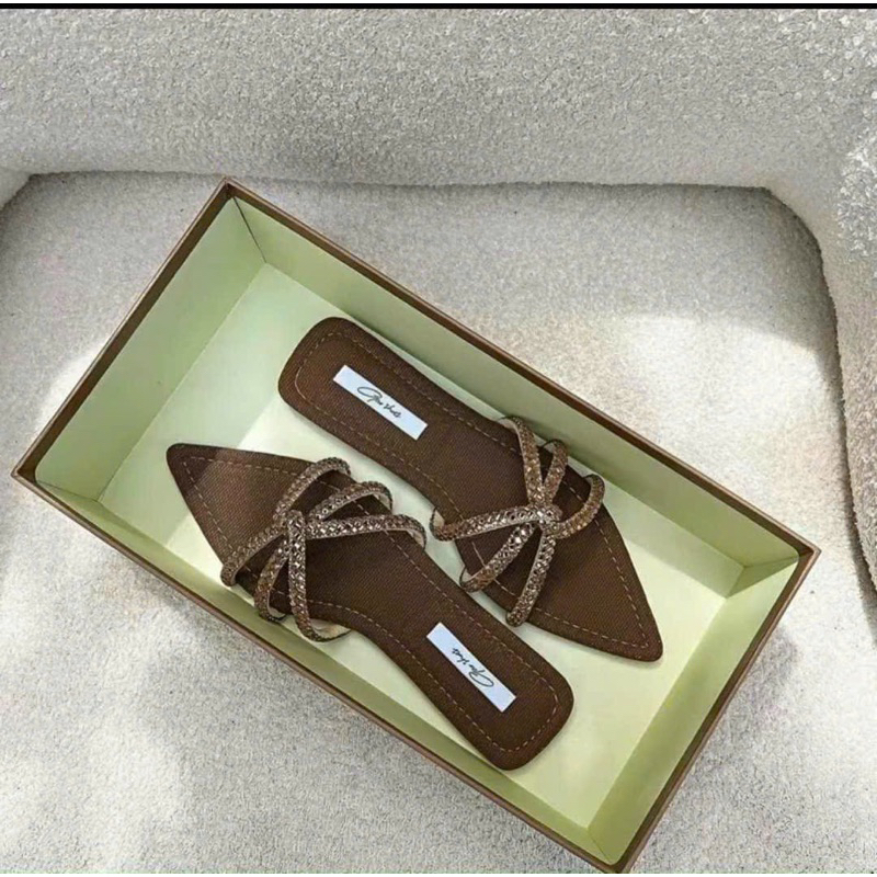 Dép lê mũi nhọn đính đá cực sang chảnh.mẫu HOT 2023