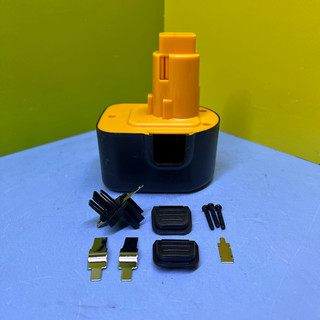 Vỏ pin Dewalt và Black&decker 12v chọt
