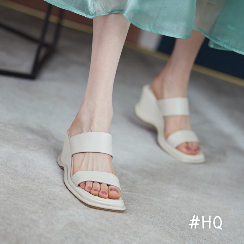 Xuồng hai quai siêu nhẹ da mềm đế 7 phân ôm chân chắc chắn siêu hot