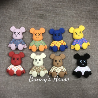 JIBBITZ, STICKER, CHARM GẤU BEARBRICK LỚN TRANG TRÍ DÉP SỤC, DÉP CROSS