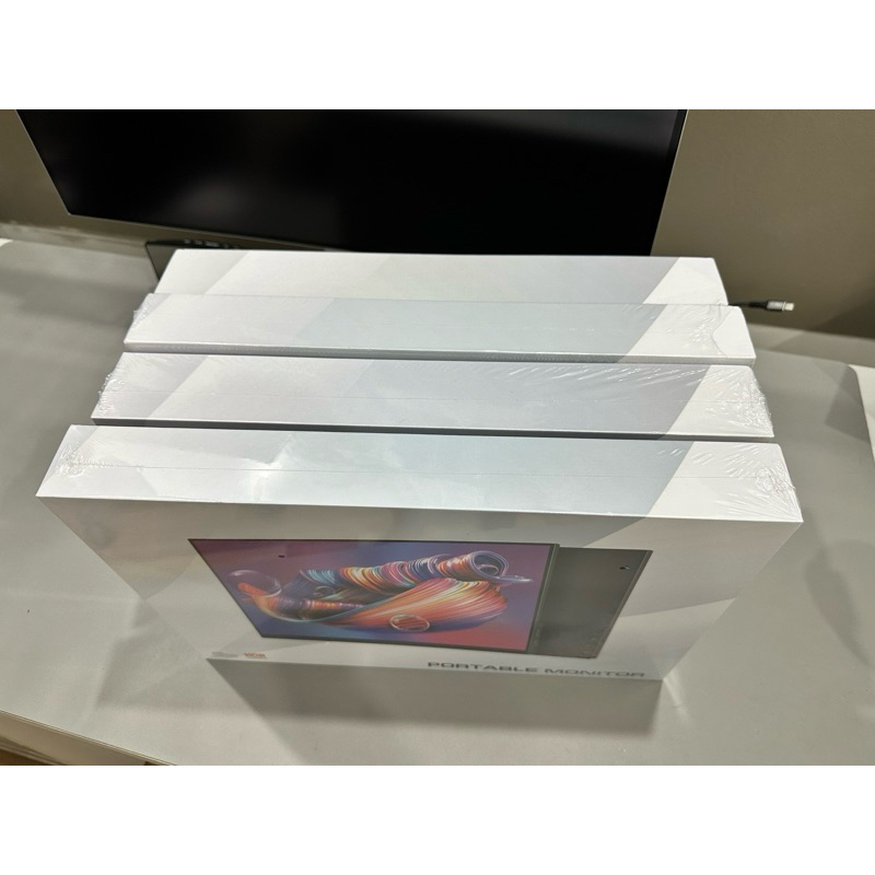 Màn hình di động cảm ứng tấm nền Qled 16” 2.5k - 4k 16:10 500nits siêu mỏng