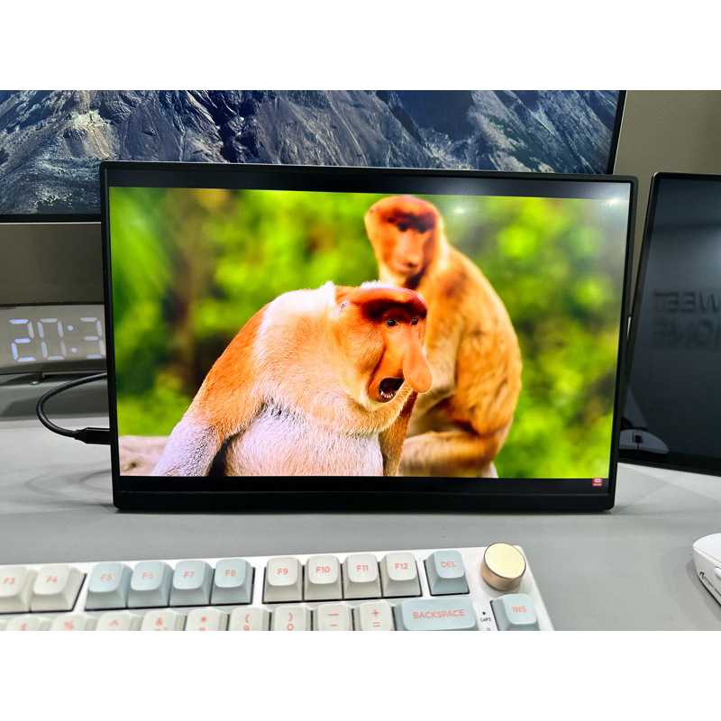 Màn hình di động cảm ứng tấm nền Qled 16” 2.5k - 4k 16:10 500nits siêu mỏng