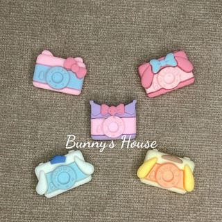JIBBITZ, STICKER, CHARM MÁY CHỤP HÌNH ĐEO NƠ TRANG TRÍ DÉP SỤC