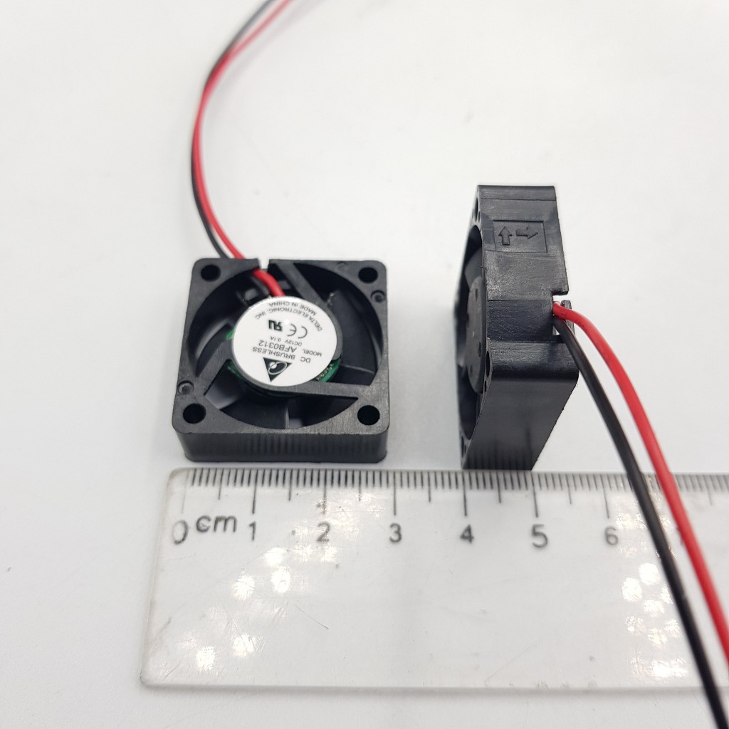 Quạt Tản Nhiệt 12V 3CM 3x3x1CM 3010-12V quạt 3Cm chạy êm -Shoplinhkienm2m