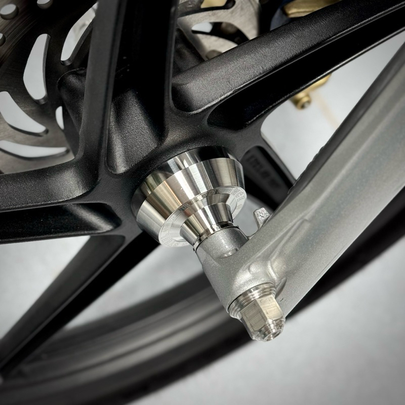 CHỤP CANH BÁNH BÊN CÓC KM FULED INOX 304 CNC