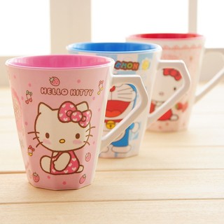Cốc nhựa Hello Kitty 300ml
